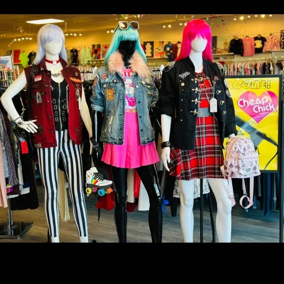 Pretty in Pride- Custom RAGE rainbow cropped denim jacket! PRICE FIRM! - Picture 14 of 15